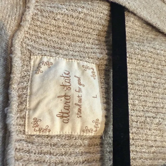 Altar'd State Cream Button-Front V-Neck Cardigan - Picture 4 of 5